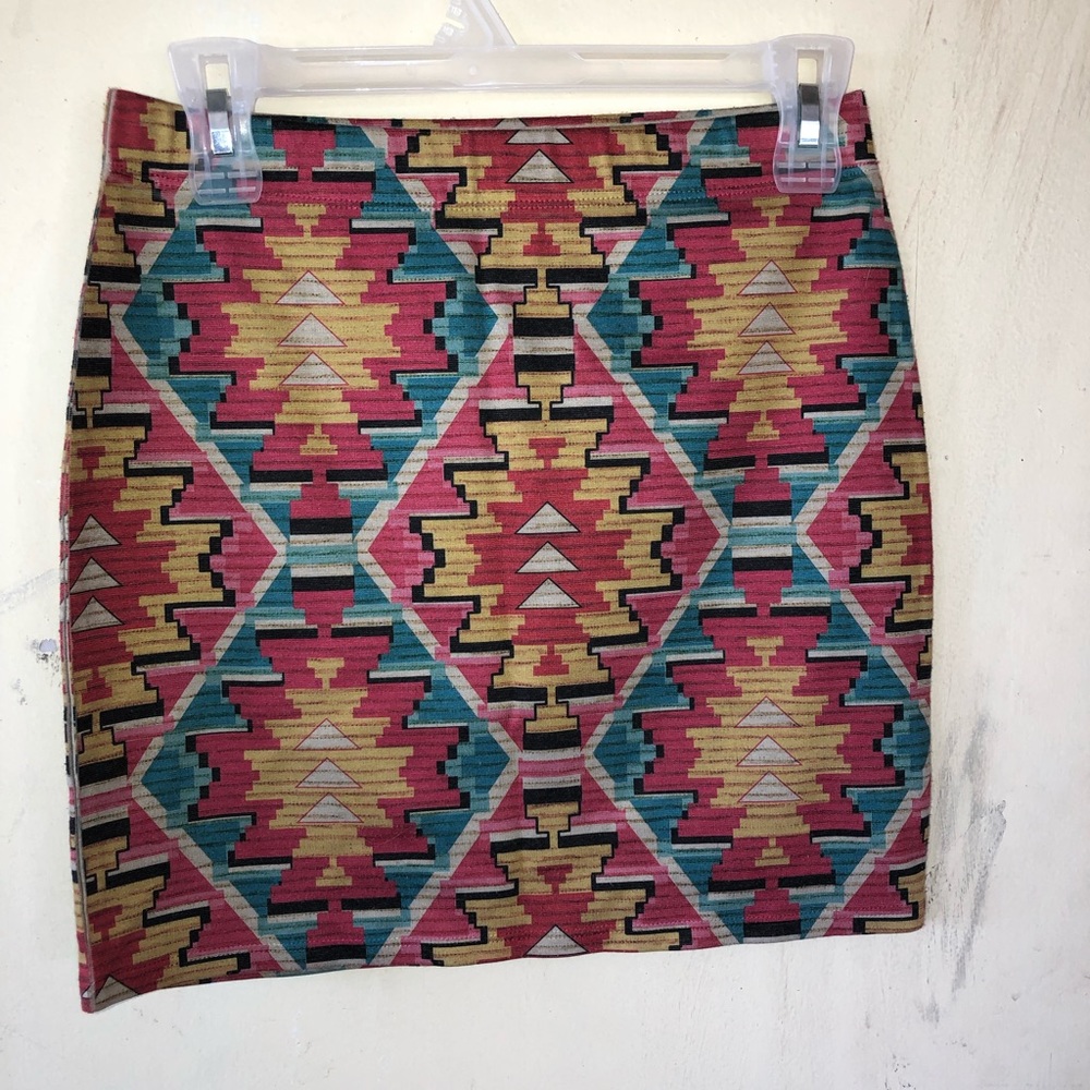 Aztec mini skirt! Small
